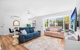 Renovated 2 Bedroom Ground Level Villa In Noosaville